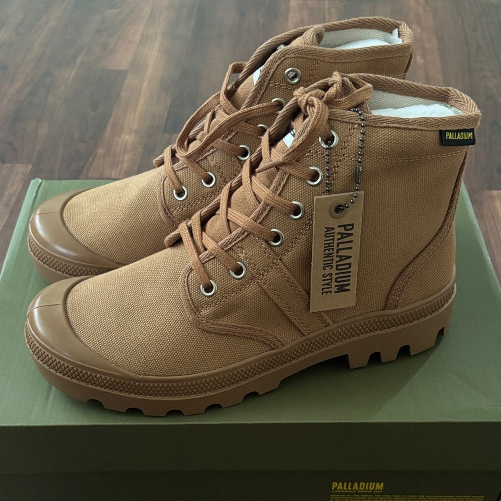 Palladium Brown Canvas Boots